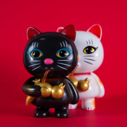 Alternative view of MOGGIE Fortune Cat Black limited edition