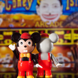 Alternative view of Pointless Island Naughty Mouse Sofubi doll