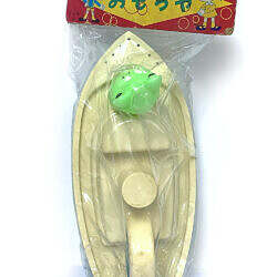 Alternative view of Vintage Japan 1970s bootleg Keroyon Frog boat blowmold toy