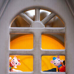 Alternative view of Pointless Island Piggy Brothers (Pinky and Perky colorway)