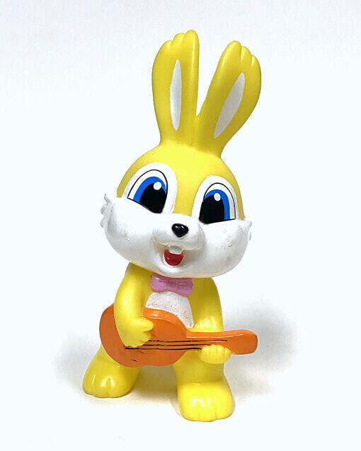 Vintage Japan SS Pharmaceutical Rabbit Mascot Pyon-Chan Guitar 9th Gen Sofubi figure