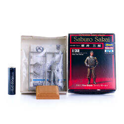 Alternative view of Vintage 1990 Japan Fine Molds Saburo Sakai Elite Pilot 1:32 model kit